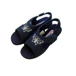 American Sweetheart denim dark blue butterfly canvas sandals 7 open toe stretch